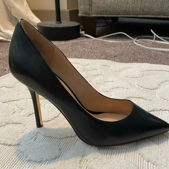 JLo Pelana heels - Picture 2 of 6